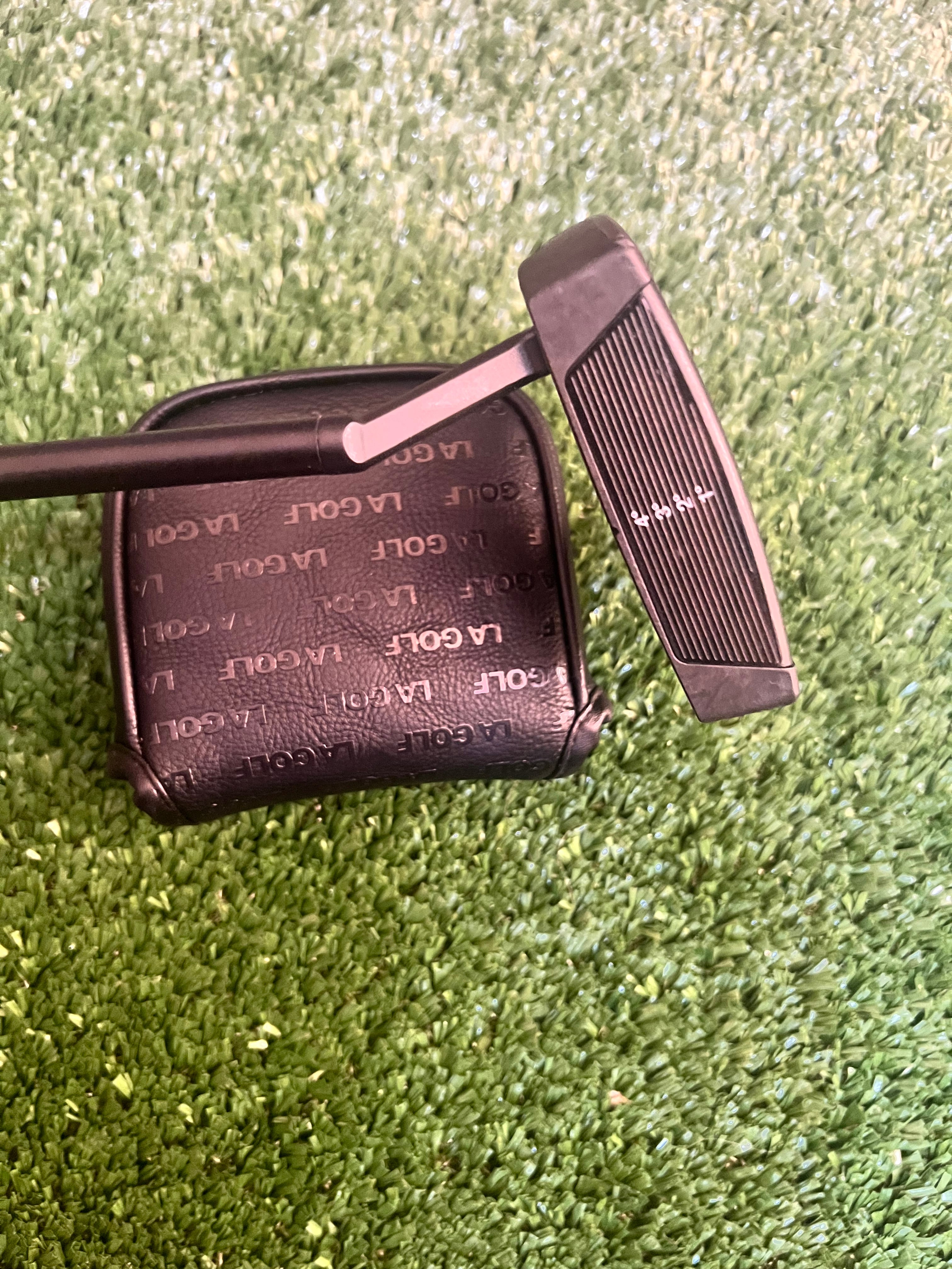 Rare (New) LA GOLF MALIBU Mallet Golf Putter 33” Includes Head Cover Standard Grip made in USA