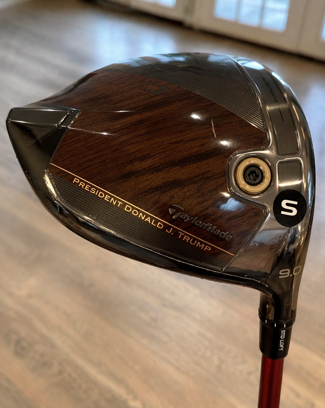 1 of 100 TaylorMade Qi10 Presidential Driver – Donald J. Trump Limited Edition | NEW